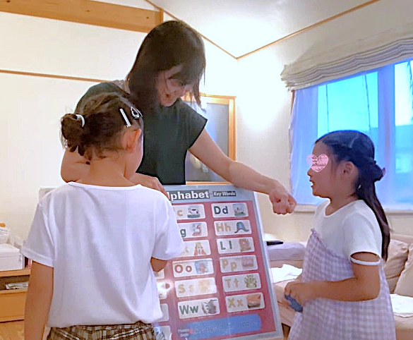 いわき市 英語教室 プラネット英語教室　渡邊希先生と生徒さん達